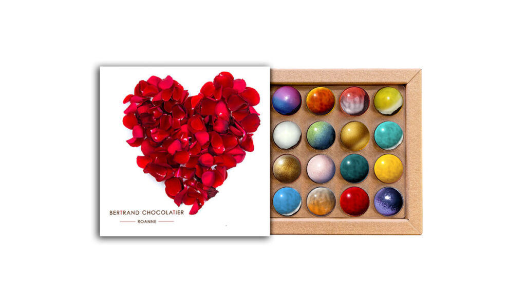 Coffret 16 dômes coeur fleur