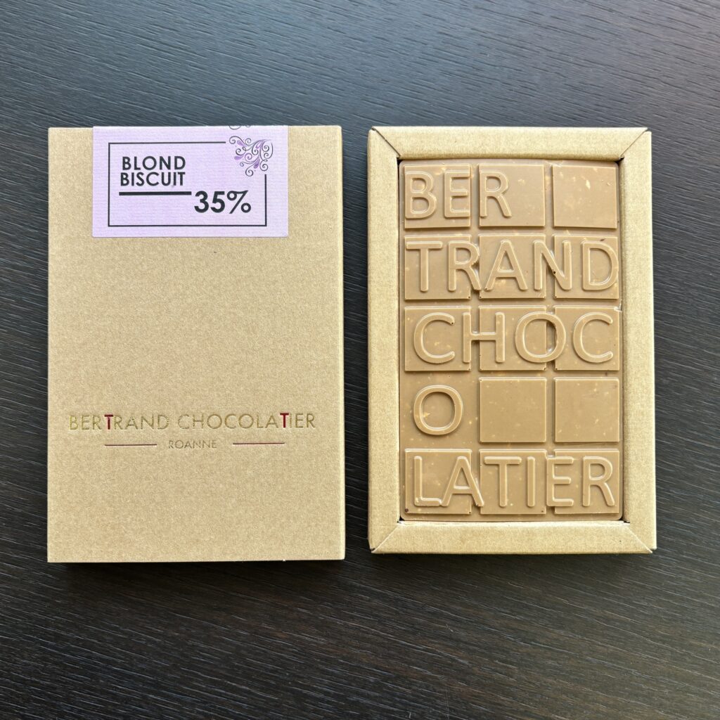 BLOND BISCUIT